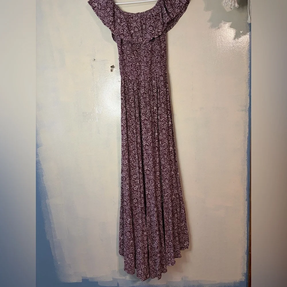 Abercrombie and fitch off the shoulder maxi dress dainty floral print XS
